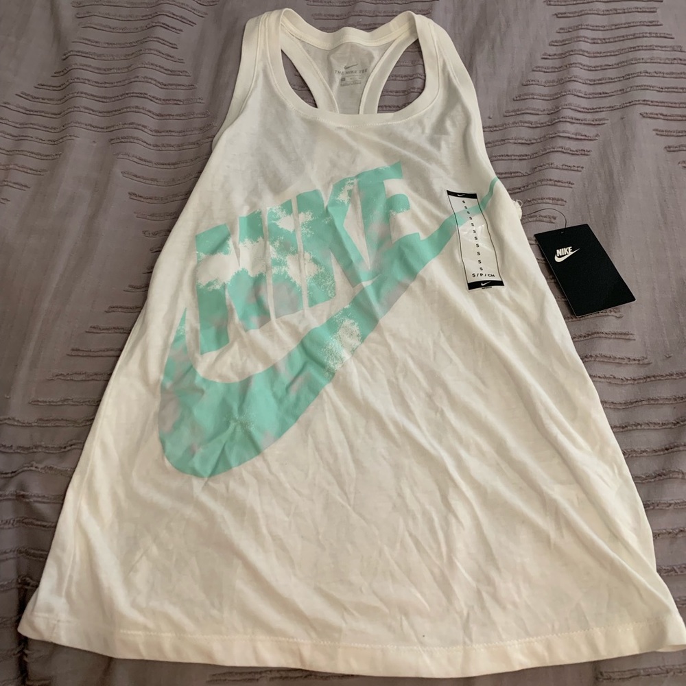 NIKE tank